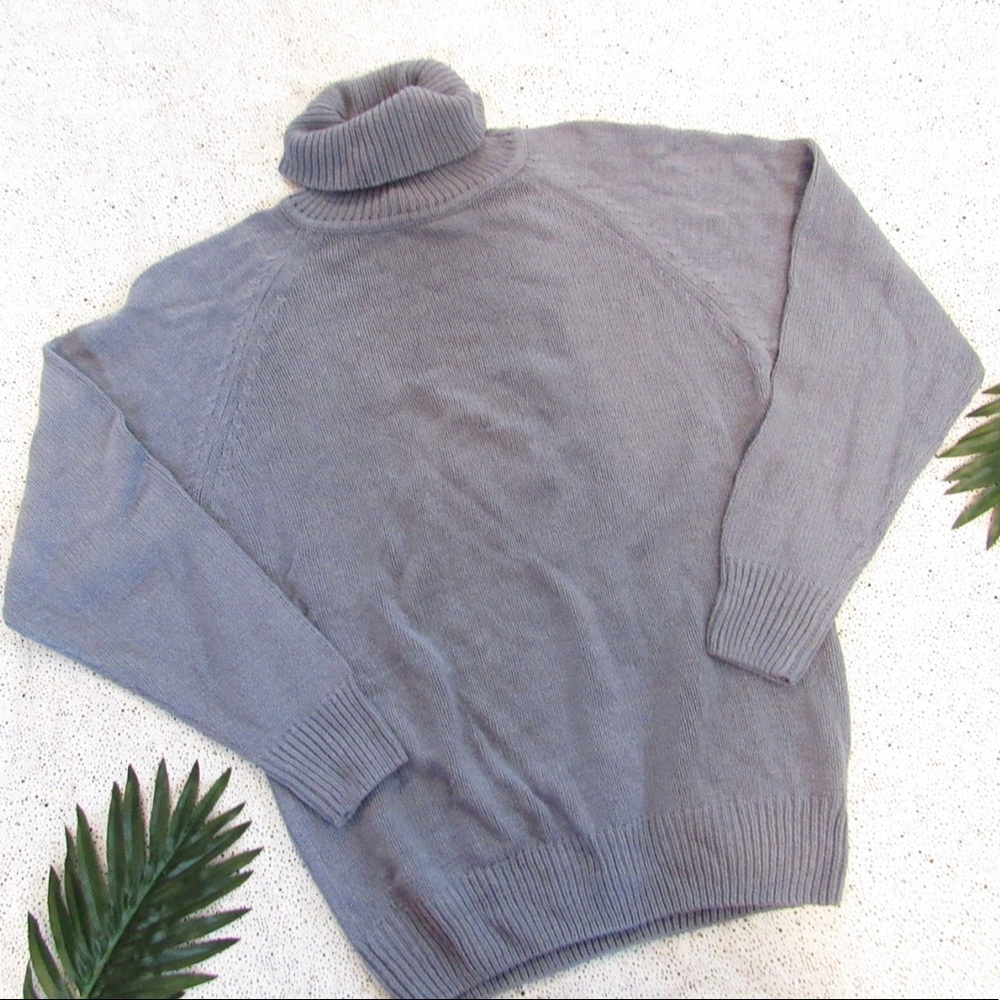 WINTERSILK Gray/ Blue Turtleneck Sweater